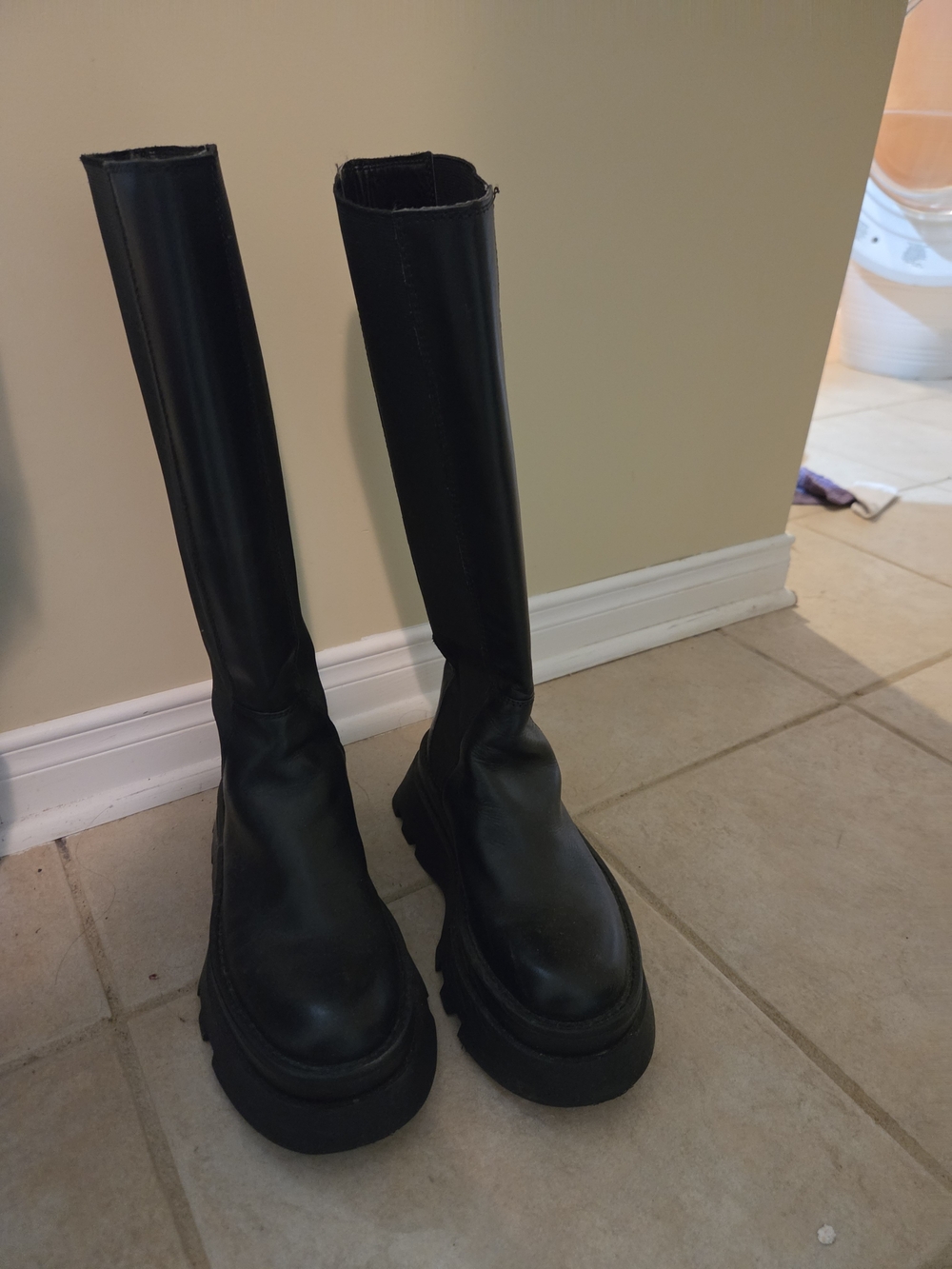 Black Leather Women's Knee-High Platform Boots